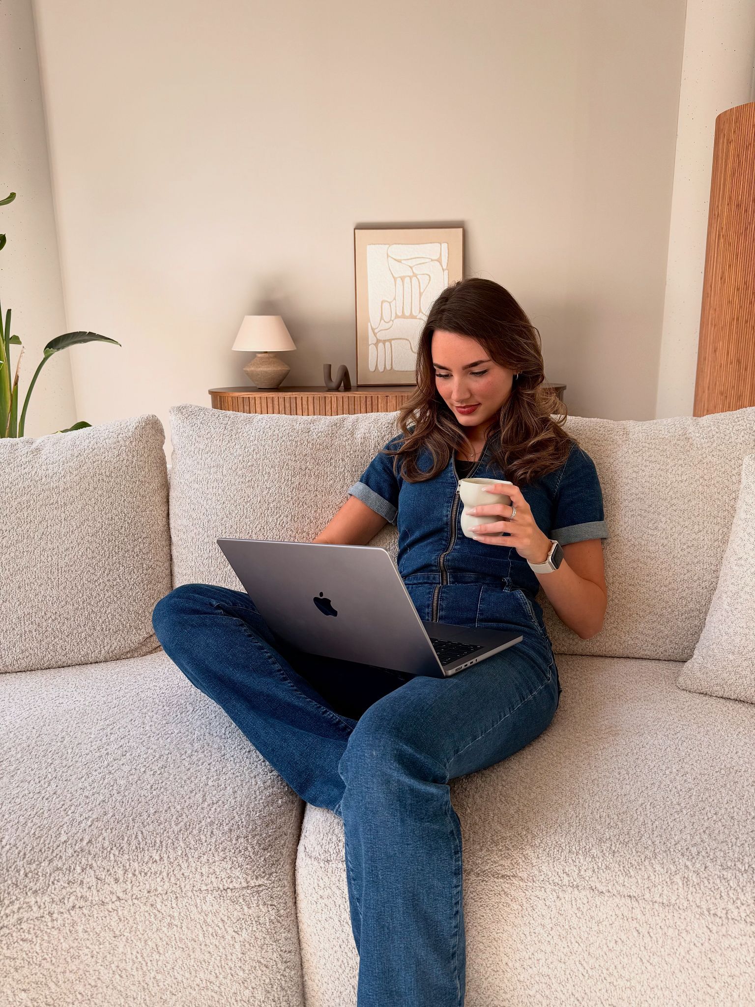 Comfort_Managing_Chaz